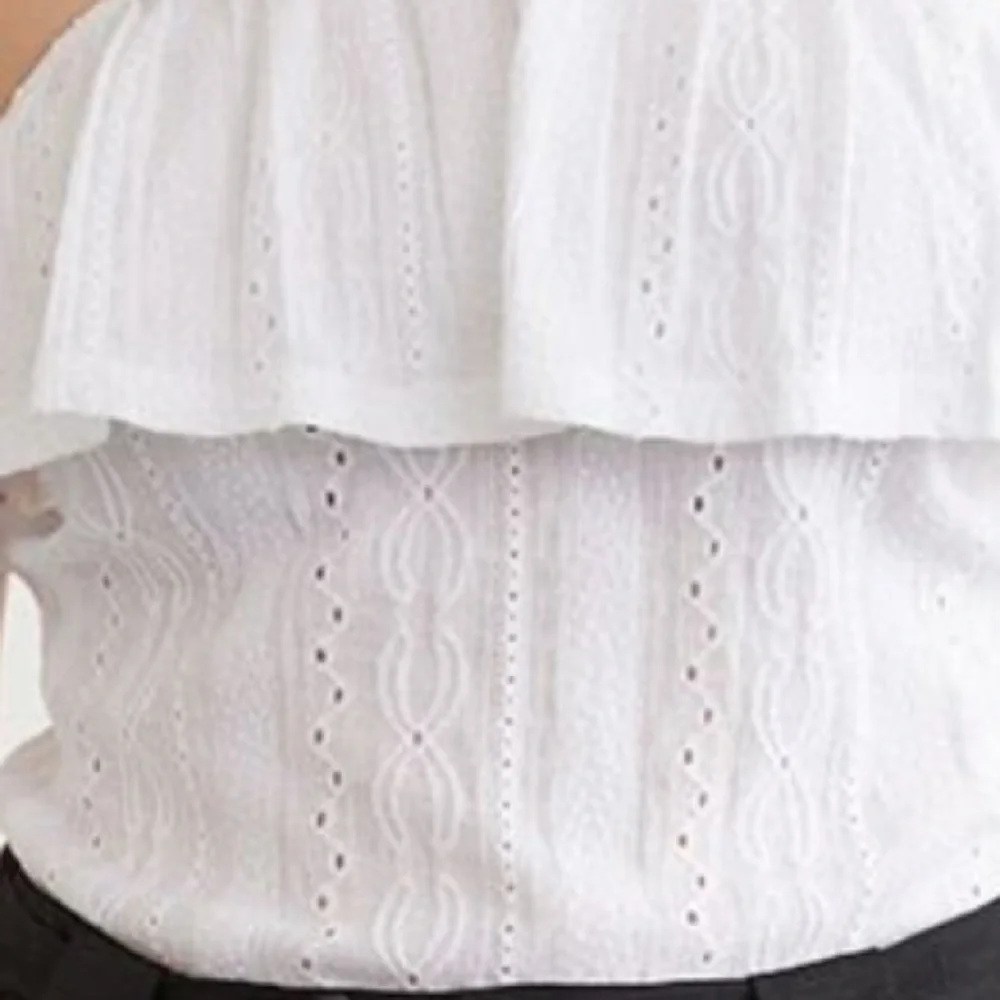Black or White Halter Eyelet Tank - Picture 2 of 10